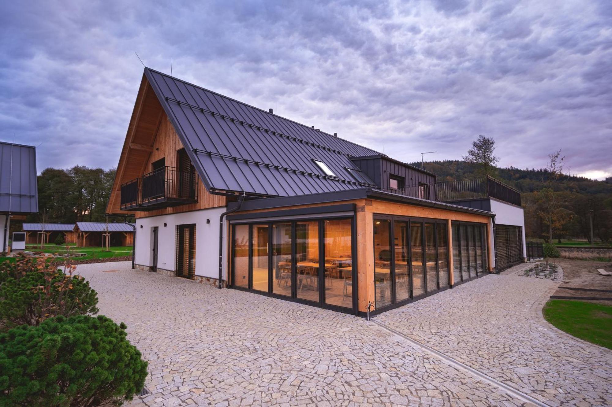 Mlynicka Zahrada Cervena Voda Exterior foto